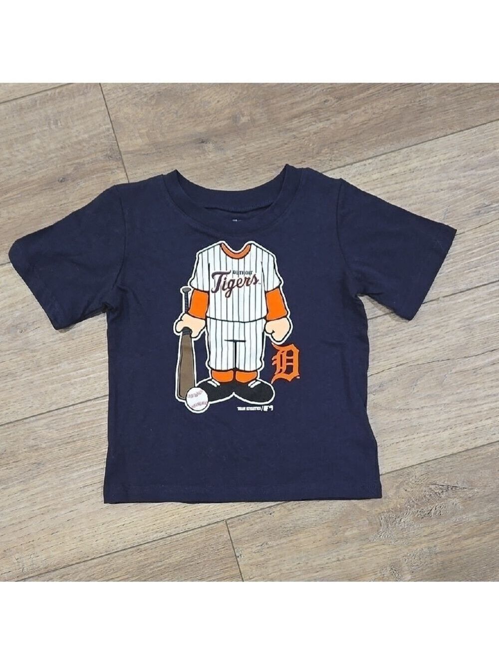 Genuine Merchandise Blue and Orange Short Sleeve Tee with Baseball Design